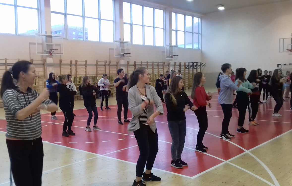 The dance at school in Estonia – film